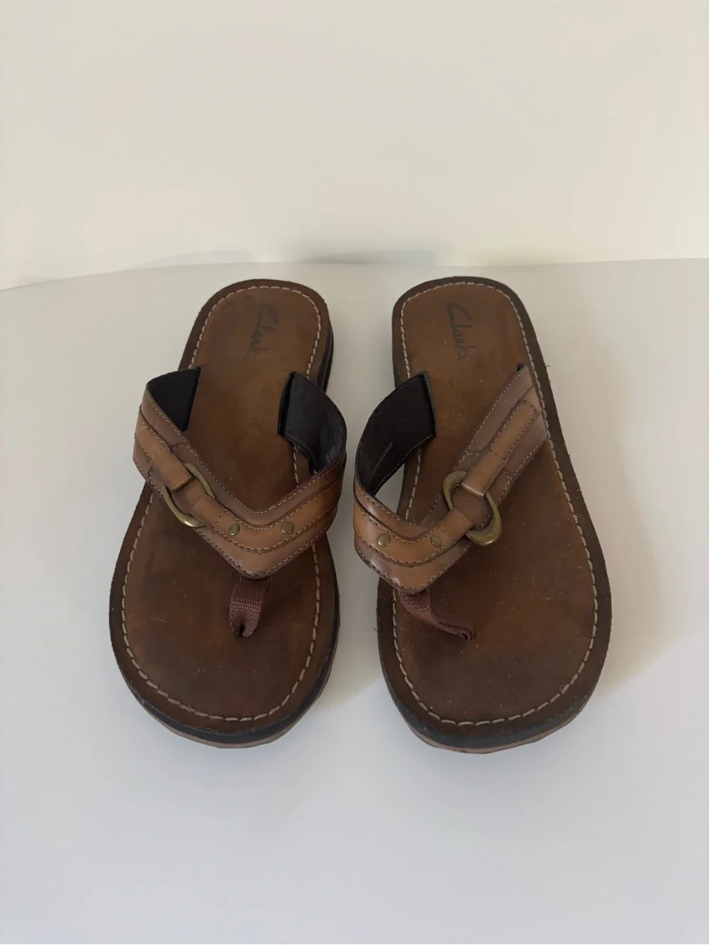 Clarks Women's Brown Leather Thong Sandals with Black Outsole